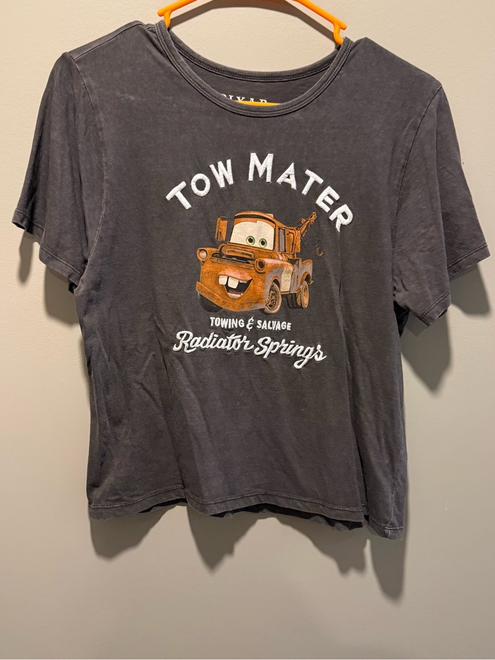Tow Mater Radiator Springs Short Sleeve Tee - Gray